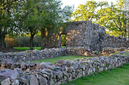 Remains of the Jesuit church of La Calera de las Huérfanas - Department of Colonia - URUGUAY. Photo #69556