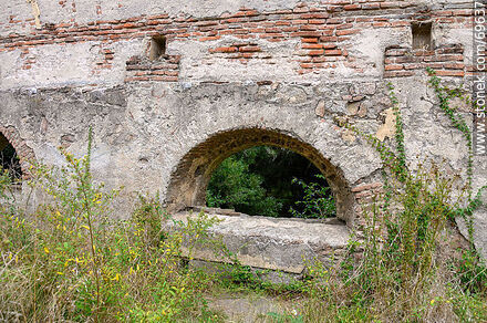 Molino Quemado. Remains of the construction - Department of Colonia - URUGUAY. Photo #69637
