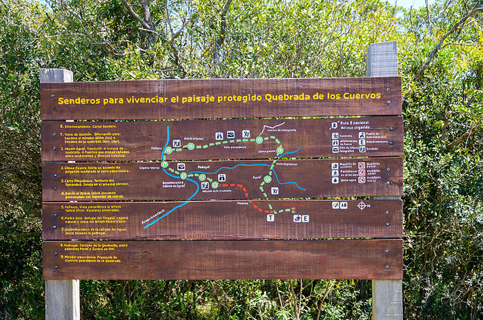 Trail guide of the creek in the parking lot 2. In red, trail for seniors - Department of Treinta y Tres - URUGUAY. Photo #70280