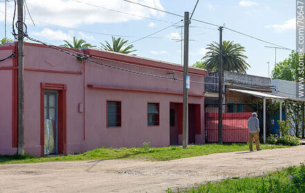 Calle del pueblo - Departamento de Canelones - URUGUAY. Foto No. 70647