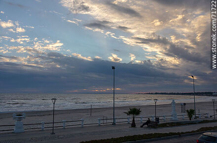 Winter sunset on the beach - Department of Maldonado - URUGUAY. Photo #71722