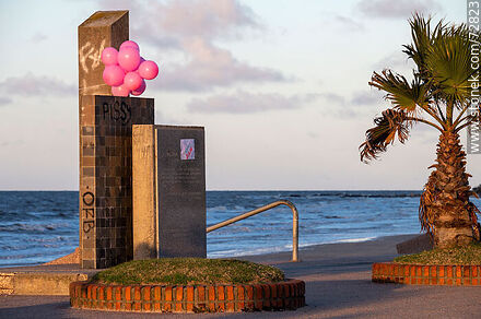 Pink balloons on monolith - Department of Montevideo - URUGUAY. Photo #72823