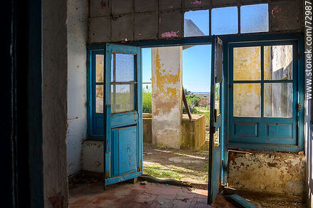Casa abandonada donde vivió la poetisa Juana de Ibarbourou - Departamento de Treinta y Tres - URUGUAY. Foto No. 72987