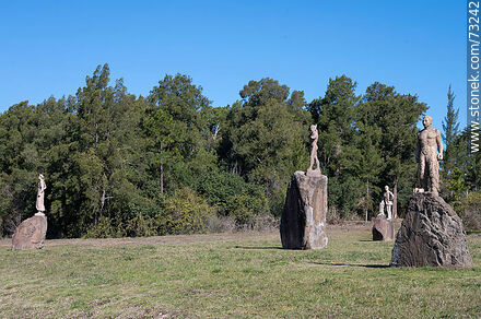 Four statues of humans with different work activities - Durazno - URUGUAY. Photo #73242