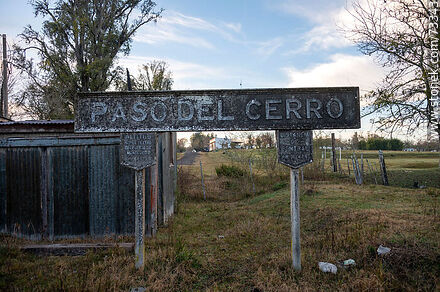 Estación de ferrocarril Paso del Cerro - Departamento de Tacuarembó - URUGUAY. Foto No. 73343