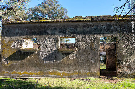 Antiguo casco de Estancia Molles en ruta 4 - Departamento de Durazno - URUGUAY. Foto No. 73537