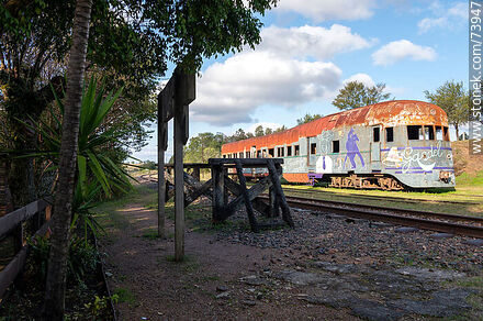 Old carriage and railroad lines of Valle Eden station - Tacuarembo - URUGUAY. Photo #73947
