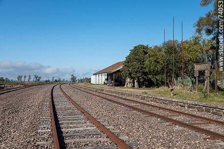 Estación de ferrocarril de pueblo Achar - Departamento de Tacuarembó - URUGUAY. Foto No. 74053