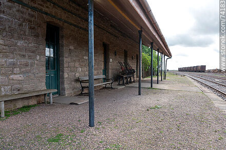 Estación en buen estado de conservación - Departamento de Tacuarembó - URUGUAY. Foto No. 74183