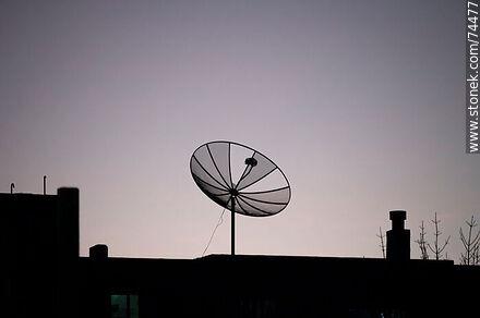 Antena parabólica - Departamento de Cerro Largo - URUGUAY. Foto No. 74477