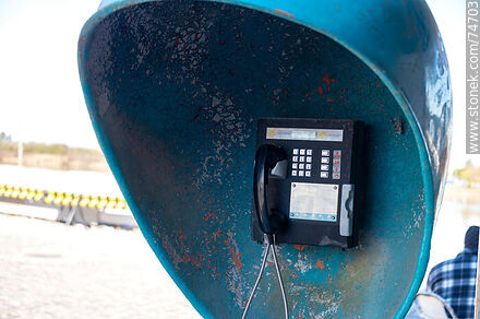 Teléfono público - Departamento de Cerro Largo - URUGUAY. Foto No. 74703