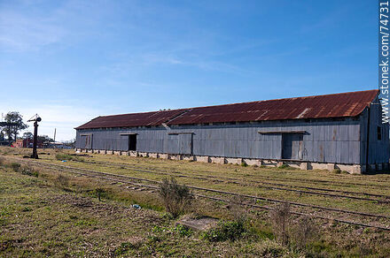 Freight depot at the train station - Department of Treinta y Tres - URUGUAY. Photo #74731