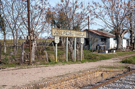 José Pedro Varela train station. Station sign - Lavalleja - URUGUAY. Photo #74882