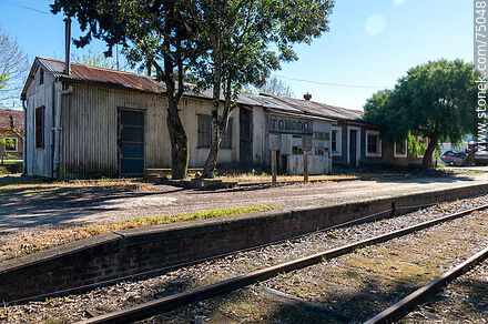 Estación Toledo de trenes - Departamento de Canelones - URUGUAY. Foto No. 75048
