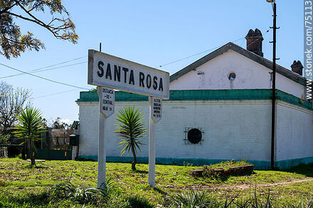Estación de trenes de Santa Rosa - Departamento de Canelones - URUGUAY. Foto No. 75113