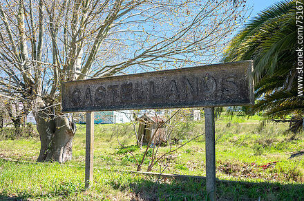 Castellanos railroad station sign - Department of Canelones - URUGUAY. Photo #75167