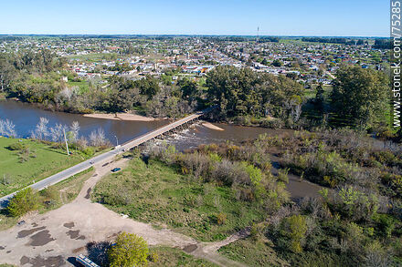 Aerial view of the road bridge on Route 6 over the Santa Lucía river, departmental boundary between Canelones (San Ramón) and Florida. - Department of Canelones - URUGUAY. Photo #75285