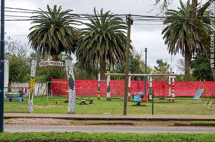 Children's playground Cosas de Pueblo - Durazno - URUGUAY. Photo #75366