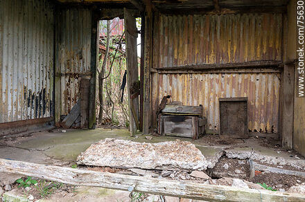 Illescas Railway Station. Old shed - Department of Florida - URUGUAY. Photo #75630