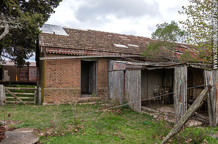 Illescas Railway Station. Old shed - Department of Florida - URUGUAY. Photo #75629