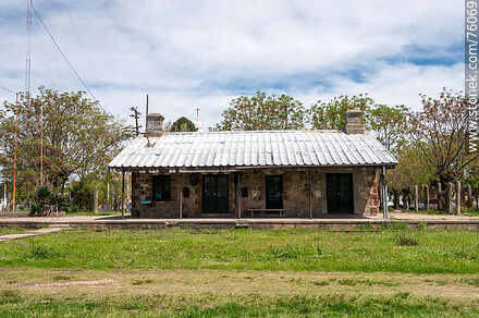 Estación de ferrocarril de Sarandí Grande - Departamento de Florida - URUGUAY. Foto No. 76069
