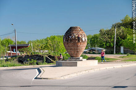 Drum monument - Durazno - URUGUAY. Photo #76401