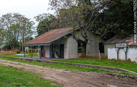 Estación Cardal de ferrocarril - Departamento de Florida - URUGUAY. Foto No. 76525