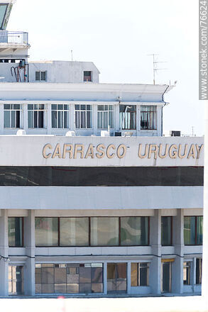 Antigua torre del aeropuerto - Departamento de Canelones - URUGUAY. Foto No. 76624