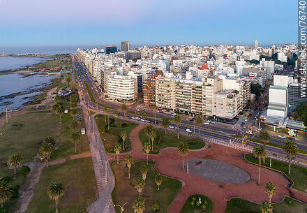 Vista aérea de Trouville al amanecer - Departamento de Montevideo - URUGUAY. Foto No. 76740