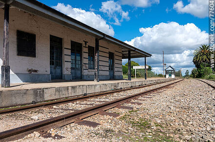 Victor Sudriers Train Station - Department of Canelones - URUGUAY. Photo #77604
