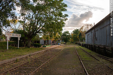 Estación de trenes de Piedras de Afilar - Departamento de Canelones - URUGUAY. Foto No. 77750