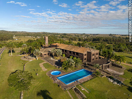 Vista aérea del hotel Fortín de San Miguel - Departamento de Rocha - URUGUAY. Foto No. 78306
