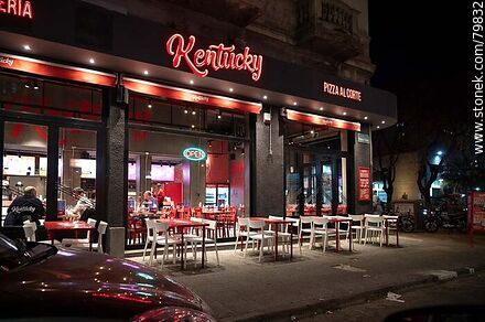 Kentucky Bar on Artigas Boulevard - Department of Montevideo - URUGUAY. Photo #79832