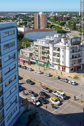Vista aérea de la Av. L. A. de Herrera casi 8 de Octubre - Departamento de Montevideo - URUGUAY. Foto No. 80418
