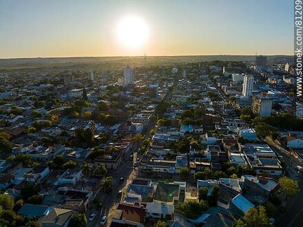 Vista aérea de la ciudad de Rivera. Calle Paysandú - Departamento de Rivera - URUGUAY. Foto No. 81209