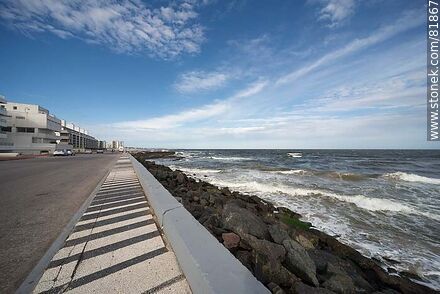 The pedestrian promenade - Punta del Este and its near resorts - URUGUAY. Photo #81867