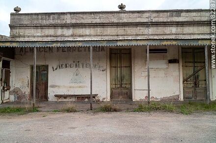 Former Isidro M. Torres Warehouse and Hardware Store - Lavalleja - URUGUAY. Photo #82287