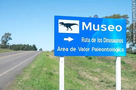 Museo Ruta de los Dinosaurios en ruta 26 - Departamento de Tacuarembó - URUGUAY. Foto No. 83587