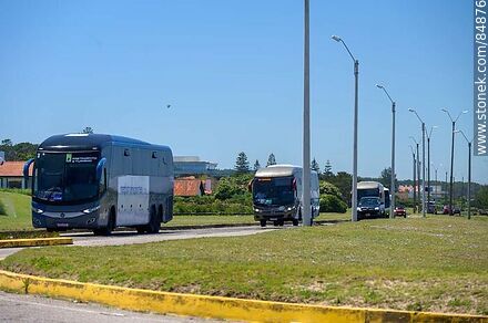 Ómnibus con los jugadores del equipo de fútbol de Fortaleza (Brasil) - Punta del Este y balnearios cercanos - URUGUAY. Foto No. 84876