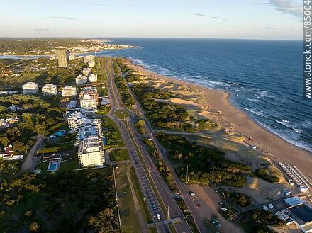 Aerial view of the promenade and Brava beach at Parada 30 - Punta del Este and its near resorts - URUGUAY. Photo #85004