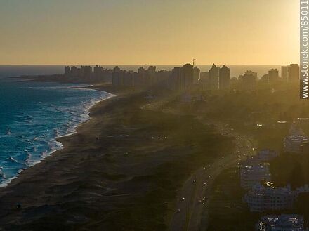 Aerial view of the Batlle Pacheco promenade with the sun in front of it - Punta del Este and its near resorts - URUGUAY. Photo #85011