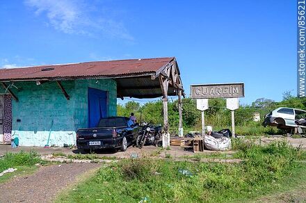 Cuareim train station sign - Artigas - URUGUAY. Photo #85621