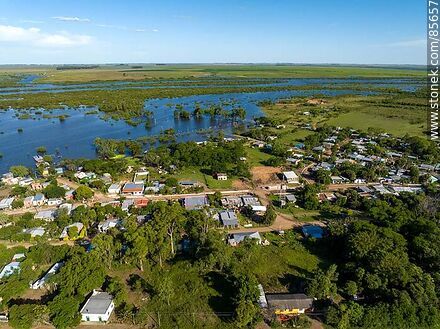 Vista aérea de la localidad Cuareim en el extremo norte de Uruguay - Departamento de Artigas - URUGUAY. Foto No. 85657