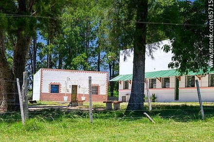 Escuela rural No. 32 Orgoroso - Departamento de Paysandú - URUGUAY. Foto No. 85715