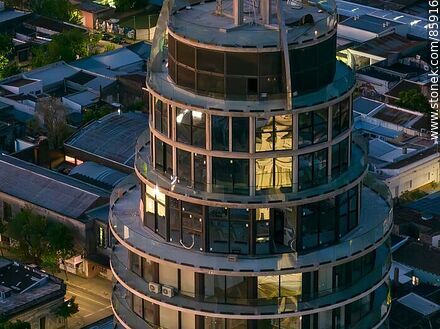 Vista aérea de la cúpula de la Torre de la Defensa al anochecer - Departamento de Paysandú - URUGUAY. Foto No. 85916