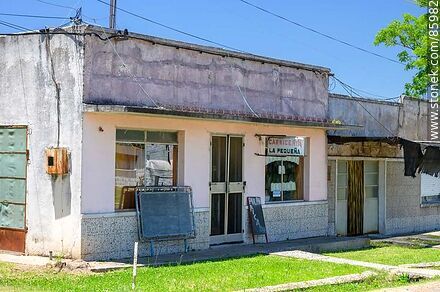 Carnicería La Pequeña - Departamento de Paysandú - URUGUAY. Foto No. 85982