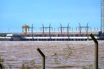 Represa hidroeléctrica de Salto Grande - Departamento de Salto - URUGUAY. Foto No. 86107