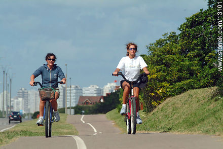  - Punta del Este y balnearios cercanos - URUGUAY. Foto No. 13101