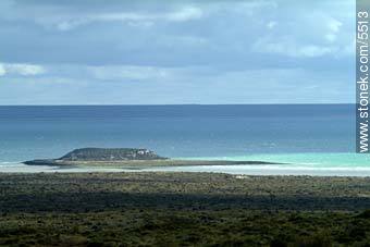 Isla de los Pájaros en el golfo San José. - Provincia de Chubut - ARGENTINA. Foto No. 5513