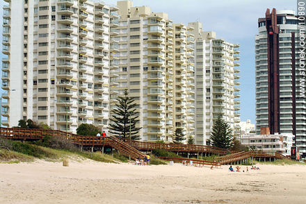  - Punta del Este y balnearios cercanos - URUGUAY. Foto No. 10890